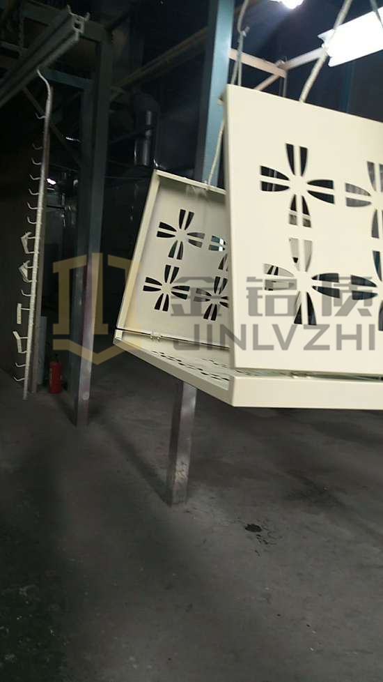  鋁合金空調(diào)罩廠家必須抓住新元素理念進(jìn)行產(chǎn)品的設(shè)計(jì)！